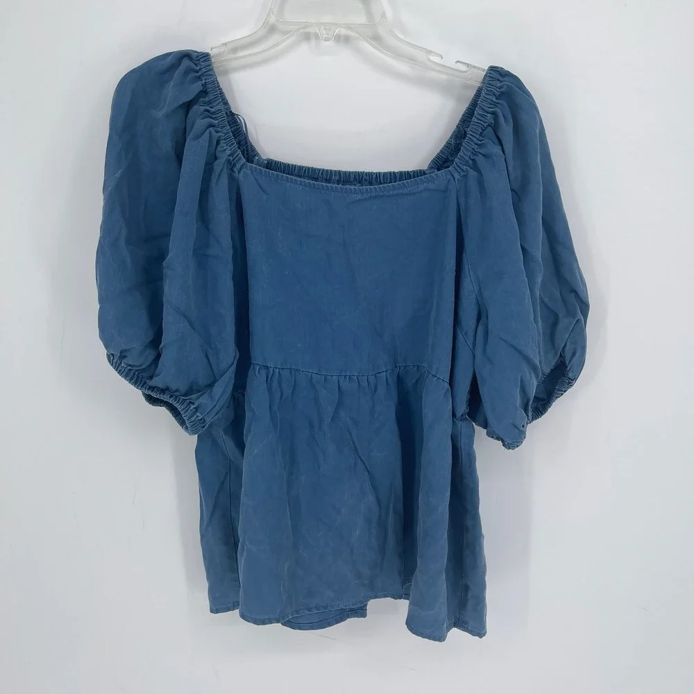 Old Navy Women's Blue Puff Sleeve Smocked Peplum Top Size Large Tall